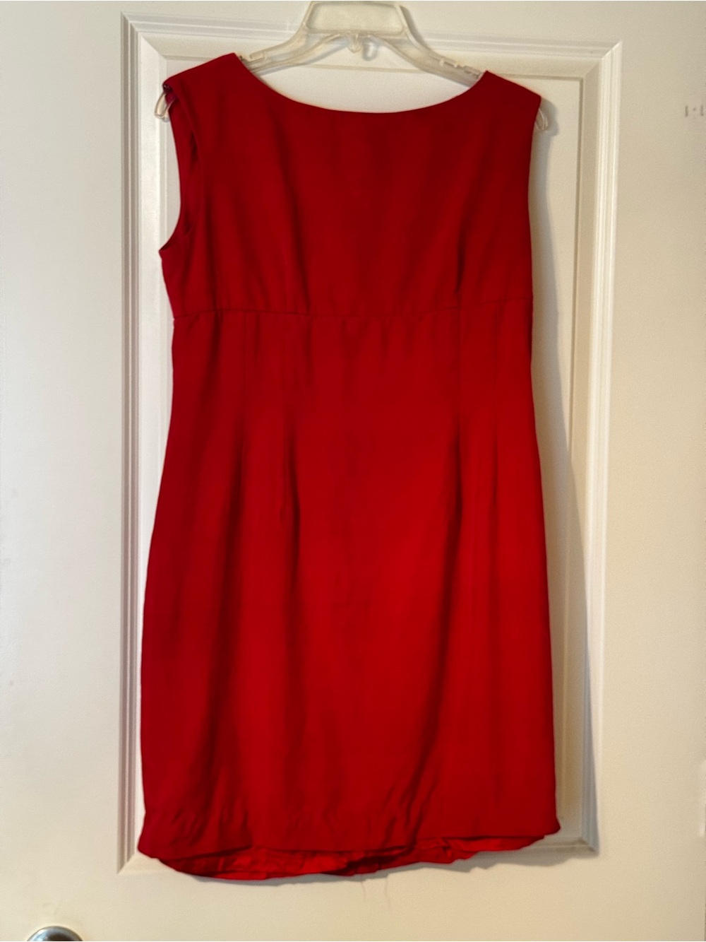 Vintage Gillian 100% Silk Red Sheath Dress Size 10 Career Classic Cocktail